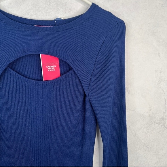 [Carmen Marc Valvo] Blue Ribbed Cutout Sweater - Picture 2 of 3